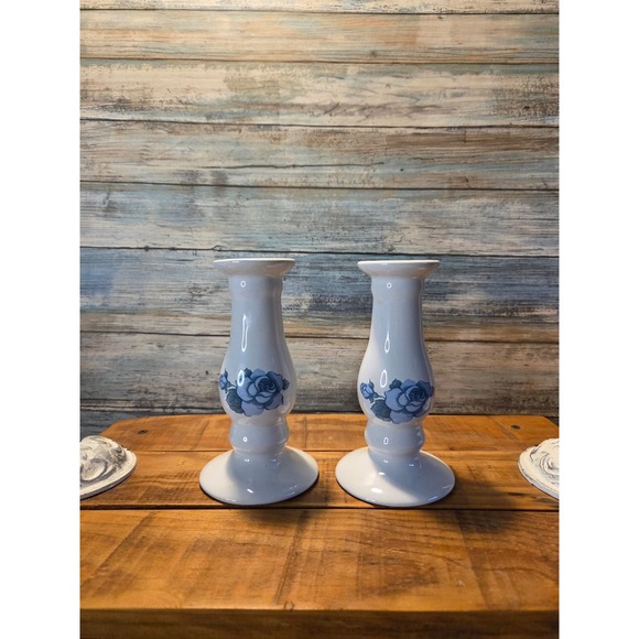 Vintage Jay Company Corelle Blue and White Candle Sticks - Picture 2 of 8